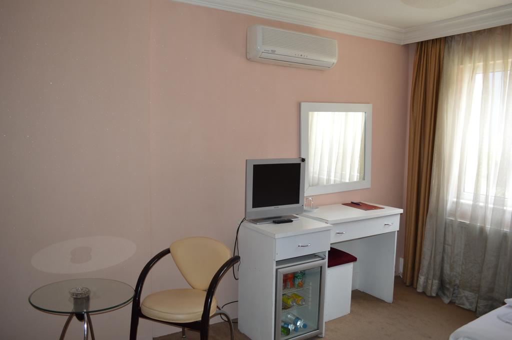 Otel Anit Park 3*